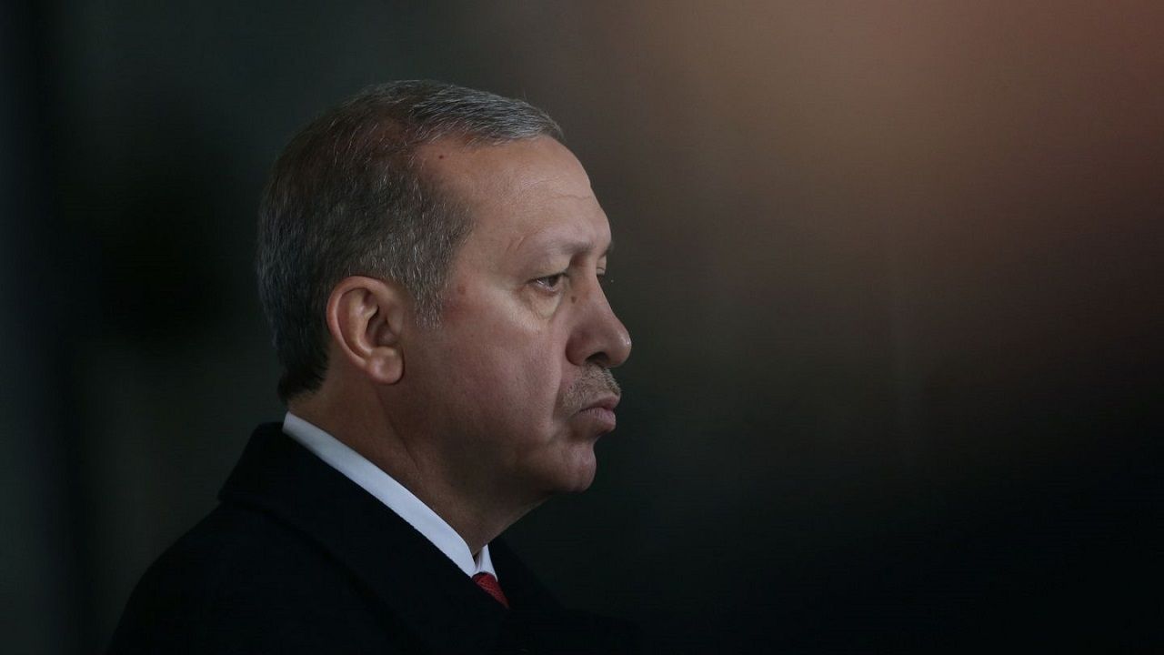 Anayasa hukukçularından Cumhurbaşkanı Erdoğan’ın adaylığına eleştiri!