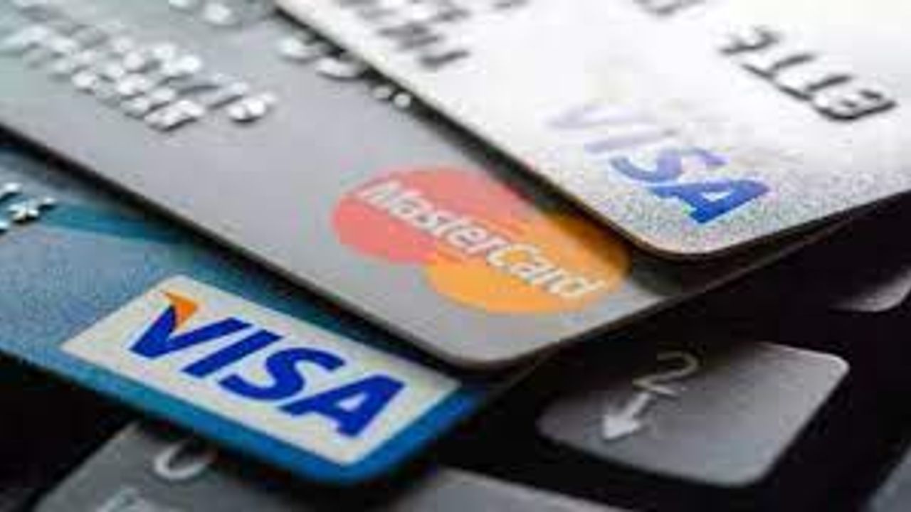 Kredi kartı faizleri artıyor