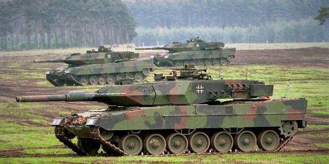 Zelenski ile Almanya arasında Leopard tankları polemiği!